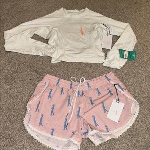 Women swim top/ shorts